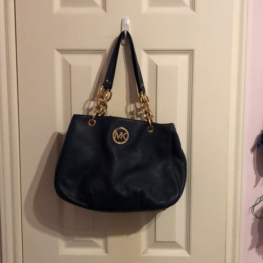 Michael Kors Purse Navy with gold chain & MK